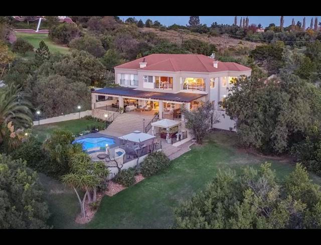 4 BEDROOM HOUSE FOR SALE IN BEAULIEU